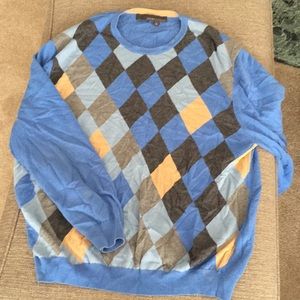 Beautiful blue argyle sweater. XL